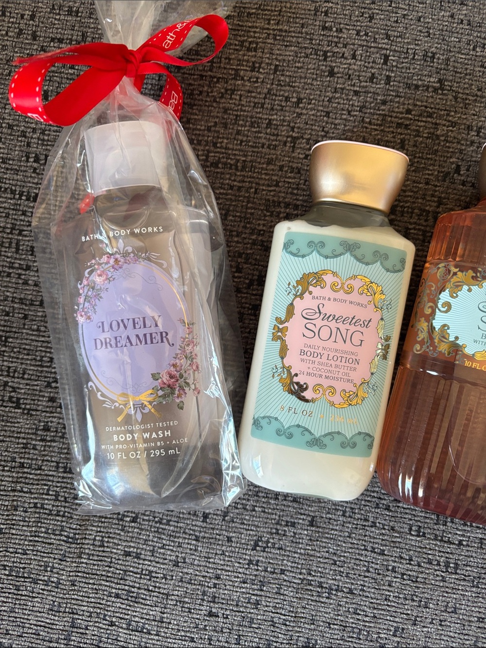 Bath & Body Works Set - Picture 2 of 3